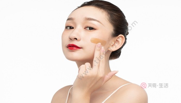 每天使用遮瑕膏的危害 遮瑕膏怎么用(图4) 每天使用遮瑕膏的危害