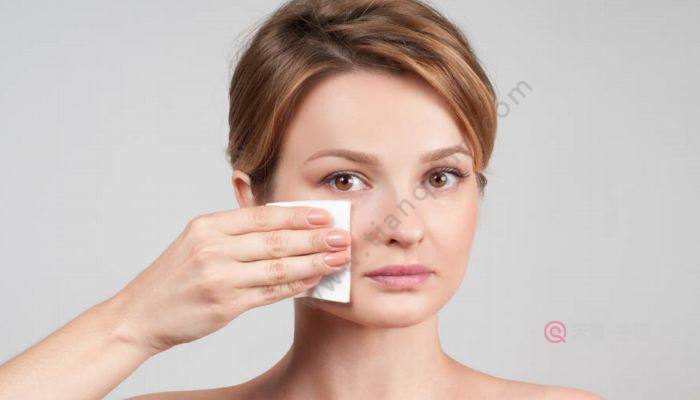 富勒烯的正确使用方法 富勒烯修颜美肌喷雾的用法(图3) 富勒烯的正确使用方法